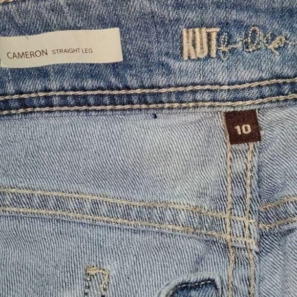 Kut from the Kloth Cameron Embroidered Logo Sz. 10 Straight Leg Blue Jeans - Picture 10 of 13